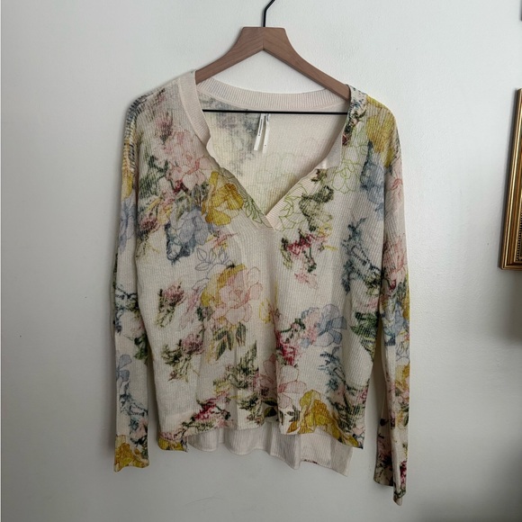 Anthropologie Sweaters - Anthropologie Floral Printed V Neck Cream Knit Sweater Chic Women Small NWOT AD